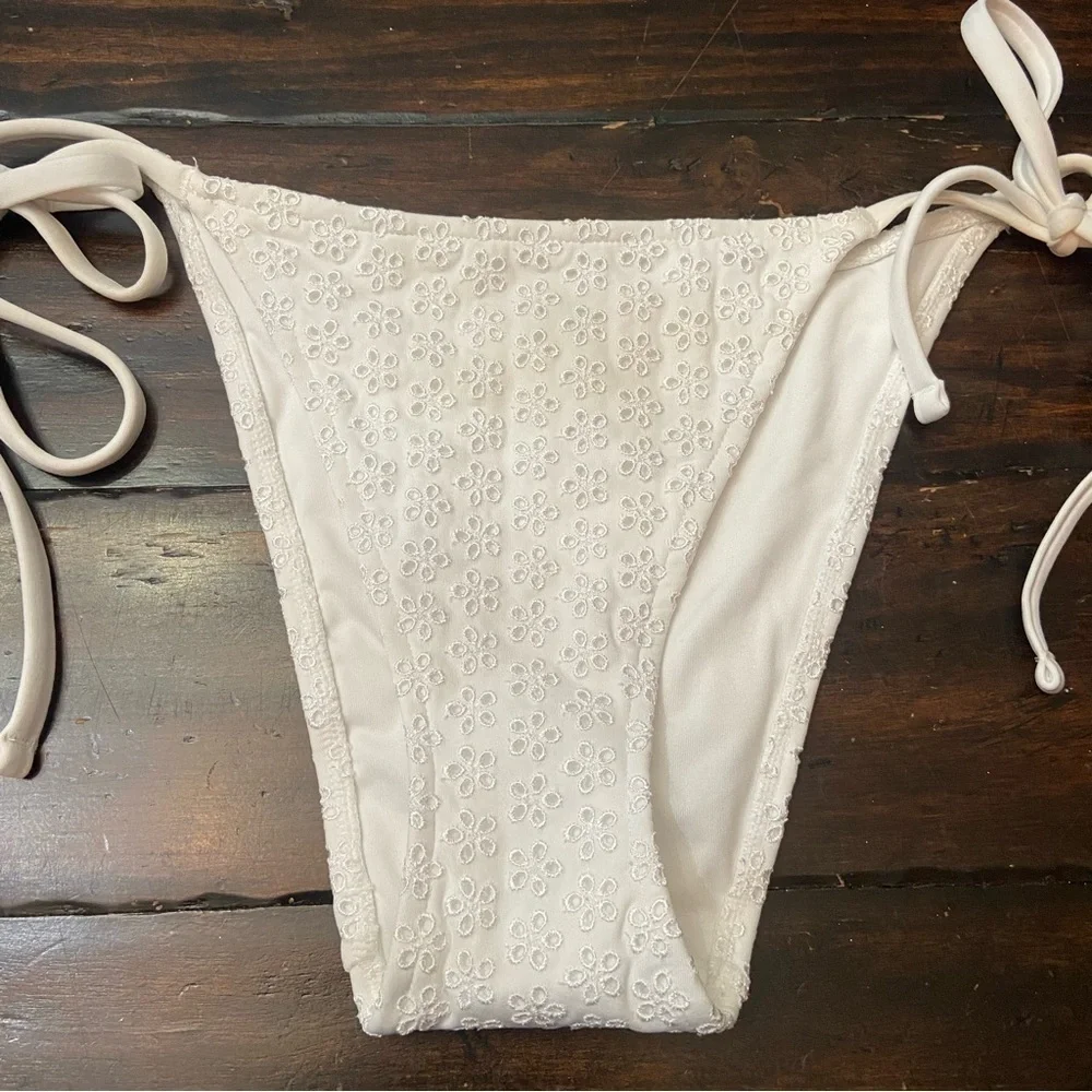 New! Frankie's Bikinis Bridgette White Eyelet String Bikini Bottom 1589